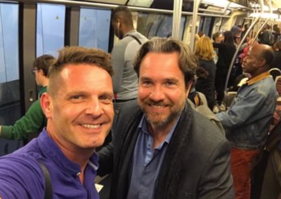 En el metro de París con el inspirador chef David Hertz, fundador de Gastromotiva en Brasil