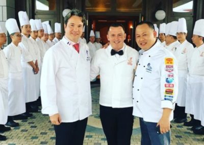 En la recién inaugurada Disneylandia Shanghai, con el director Chef culinario Alan Orreal y el Chef Clinton Zhu